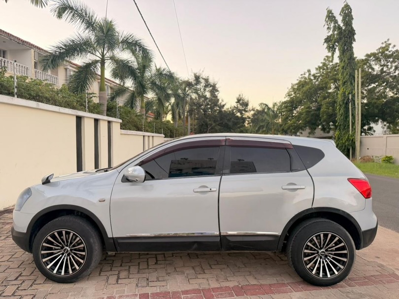 Magari Sokoni Nissan Dualis ya Bei Poa 2008