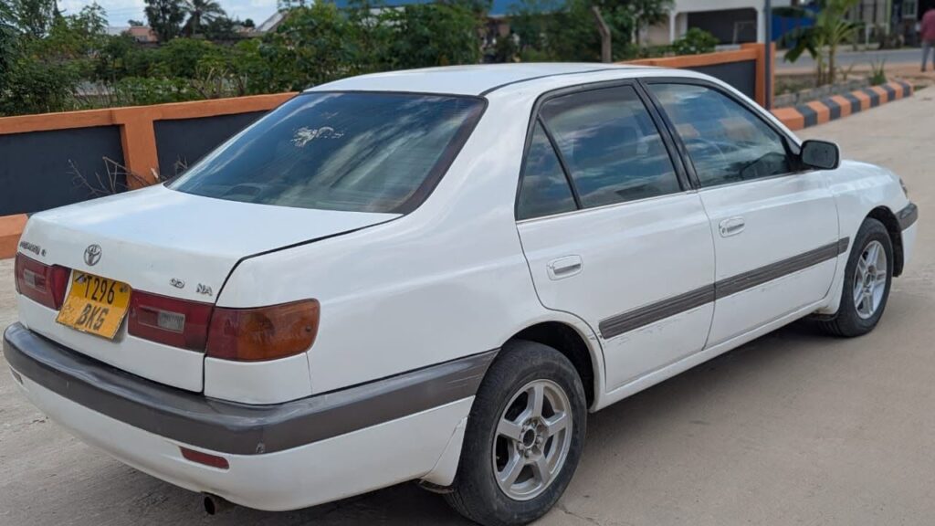 Magari Sokoni Toyota Premio ya Bei Poa 1998