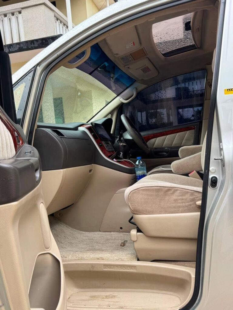 Magari Used Toyota Alphard 2005 Dar es Salaam Tanzania