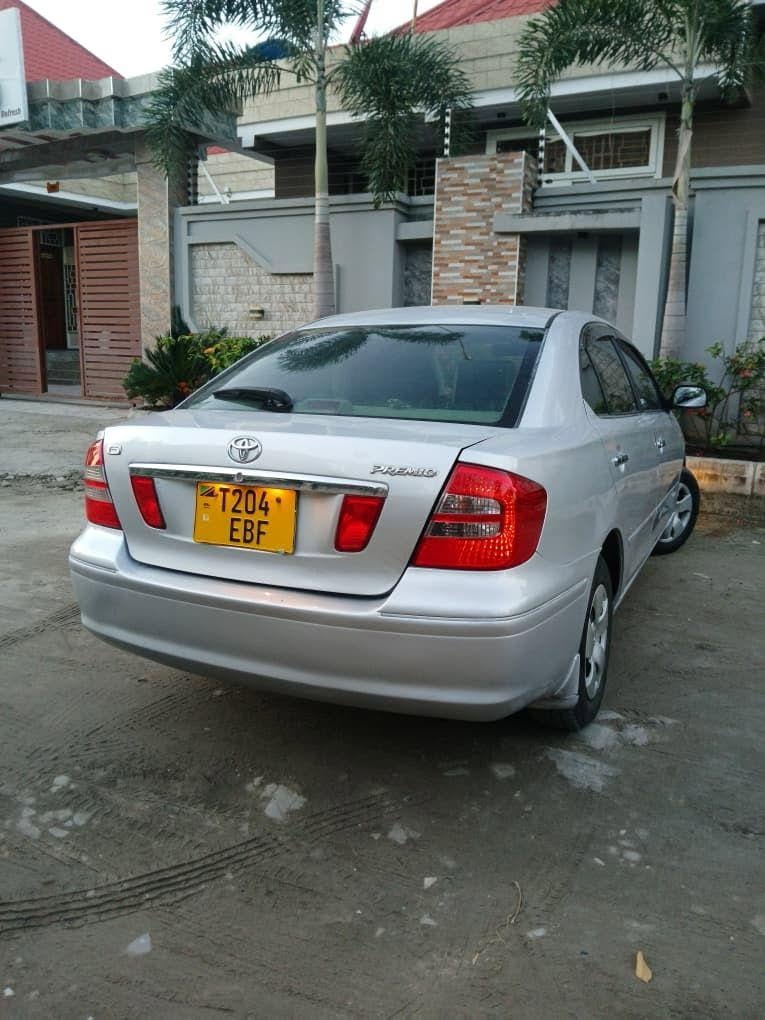 Magari Used Toyota Premio 2004 Dar es Salaam Tanzania