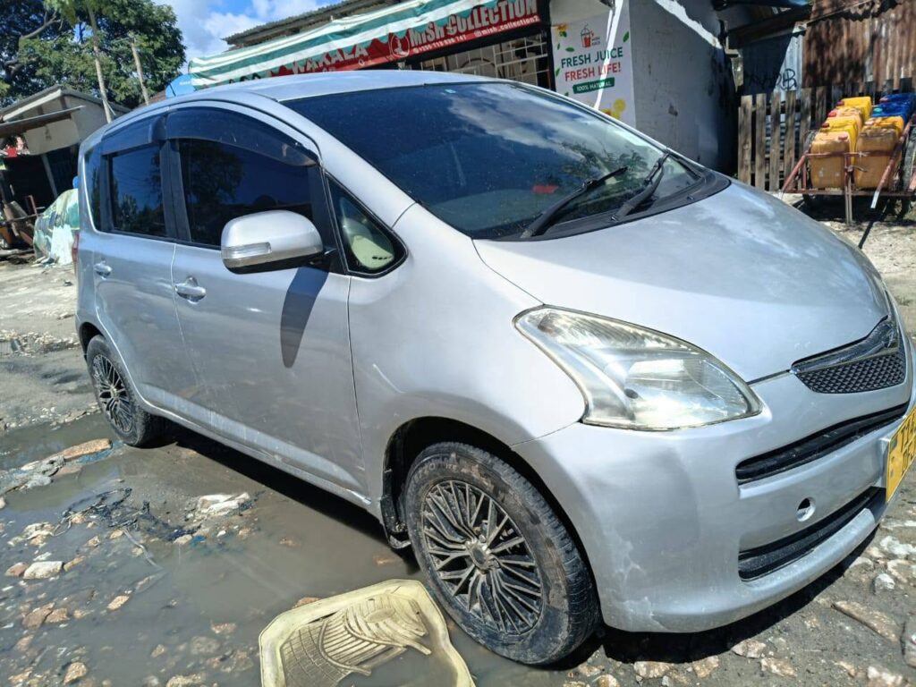 Magari Used Toyota Ractis 2010 Dar es Salaam Tanzania