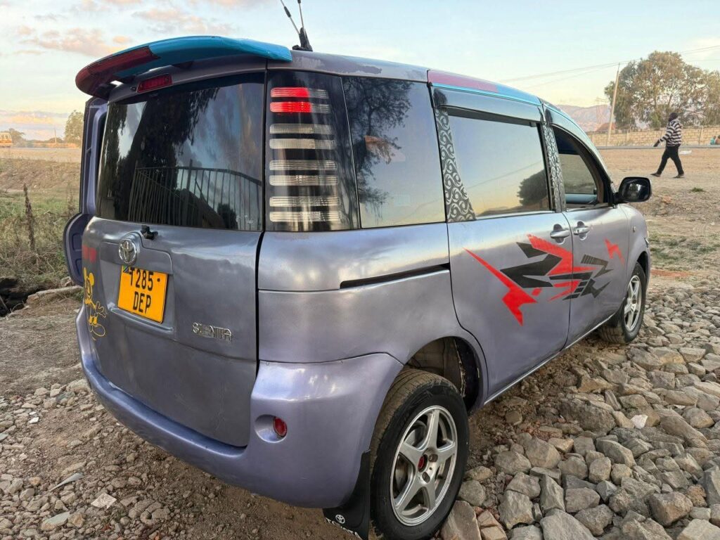Toyota Sienta 2005 for Sale in Mbeya
