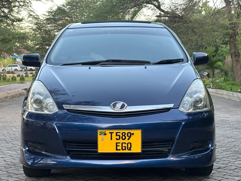 Price Toyota Wish 2004 for Sale in Dar es Salaam