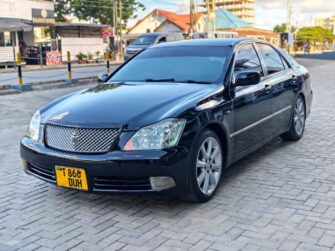 Bei Ya Toyota Crown 2005 Sokoni Dar es Salaam Tanzania