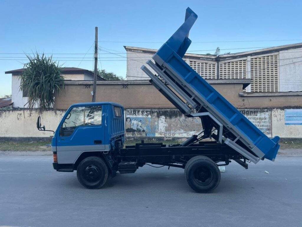 Buy Mitsubishi Canter 1987 for Sale in Dar es Salaam