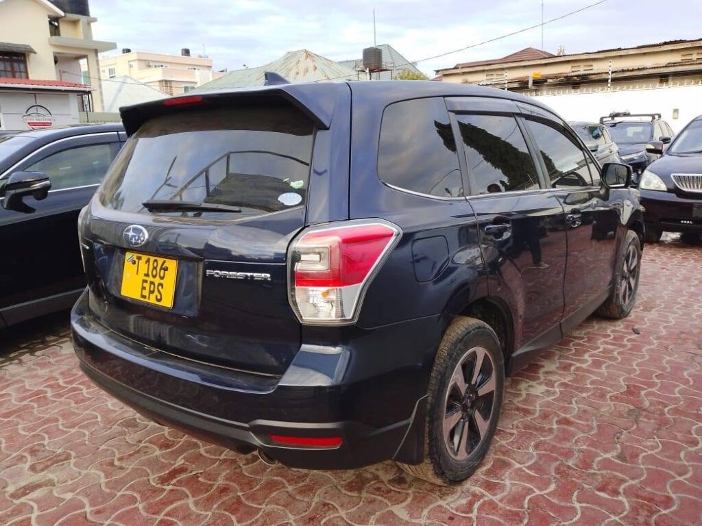 Magari Sokoni Subaru Forester ya Bei Poa 2016