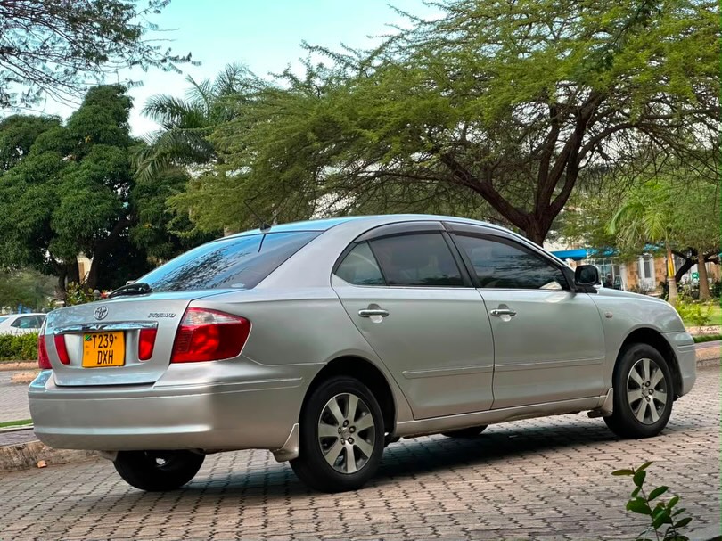 Toyota Premio 2004 Inauzwa Dar es Salaam Tanzania