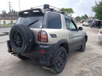 Bei Ya Toyota Rav4 1998 Sokoni Dar es Salaam Tanzania