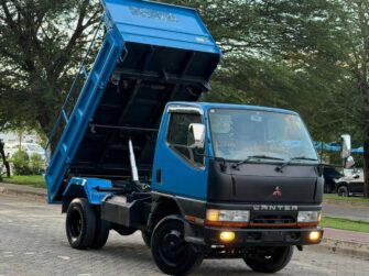 Bei Ya Mitsubishi Canter 2000 Sokoni Dar es Salaam Tanzania