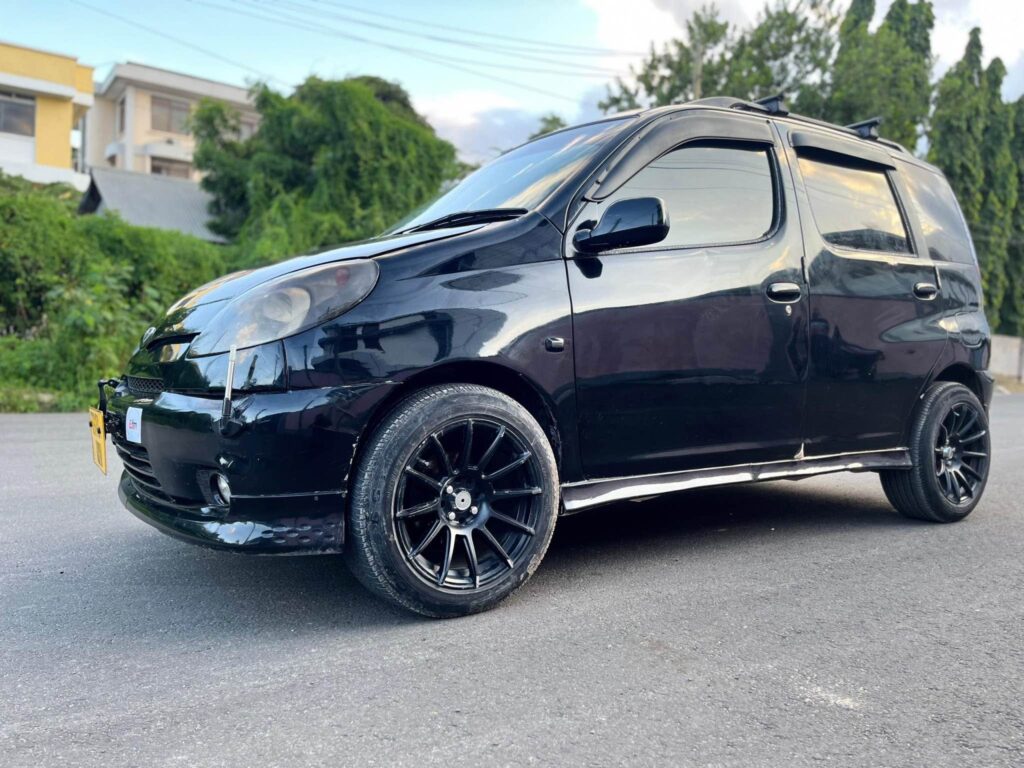 Price Of Toyota Funcargo 2002 for Sale in Tanzania
