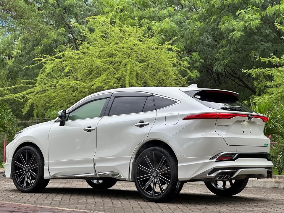 Buy Toyota Harrier 2020 for Sale in Dar es Salaam