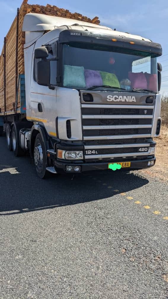 Used Scania 420 2000 for Sale in Dar es Salaam