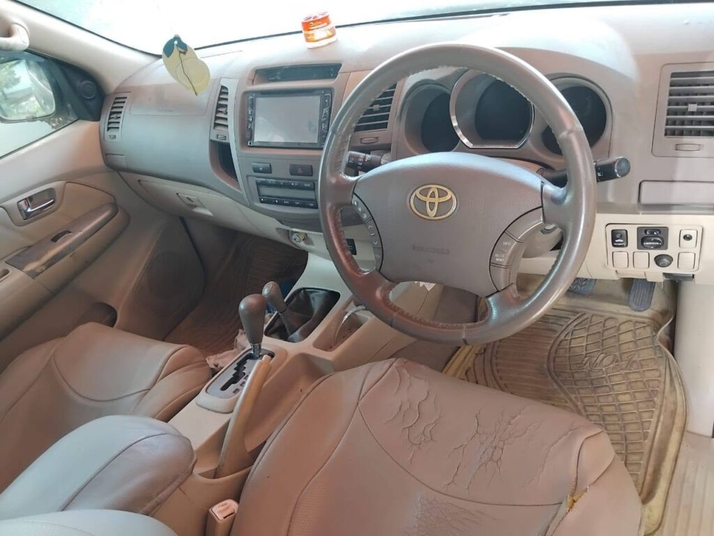 Magari Used Toyota Fortuner 2008 Dar es Salaam Tanzania