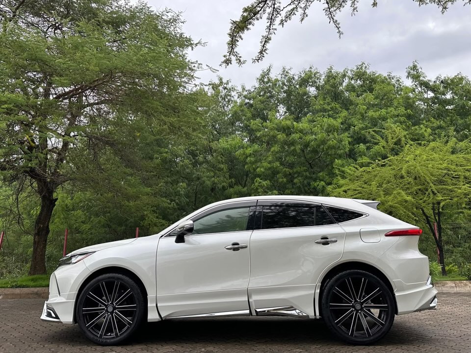 Price Of Toyota Harrier 2020 for Sale in Tanzania