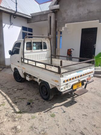 Bei Ya Suzuki Carry 2000 Sokoni Dar es Salaam Tanzania