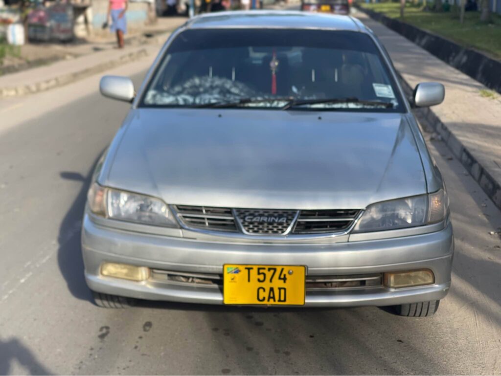 Toyota Carina 1995 for Sale in Dar es Salaam
