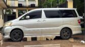 Magari Alphard 2005 lipo Dar es Salaam