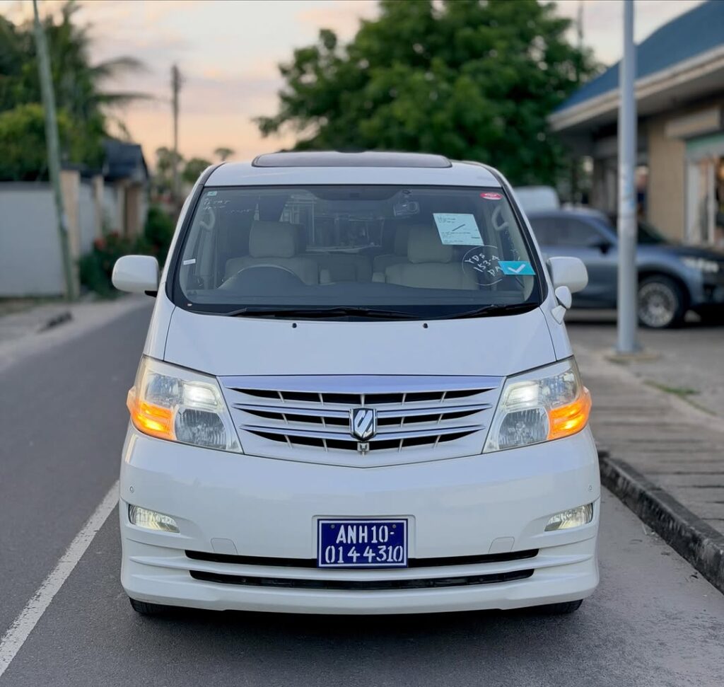 Price Of Toyota Alphard 2006 for Sale in Tanzania