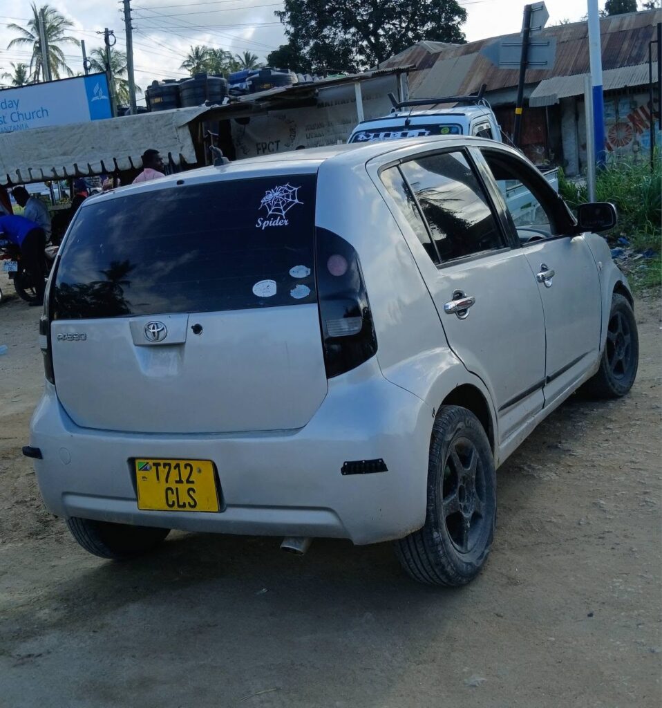 Price Toyota Passo 2006 for Sale in Dar es Salaam
