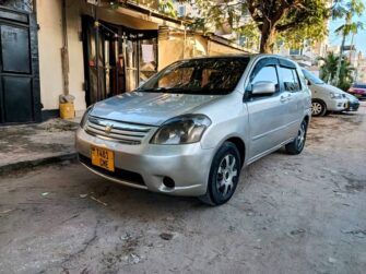 Bei Ya Toyota Raum 2004 Sokoni Dar es Salaam Tanzania