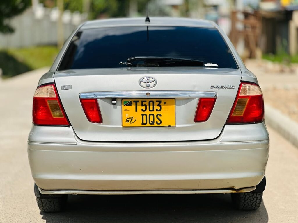 Magari Sokoni Toyota Premio ya Bei Poa 2005