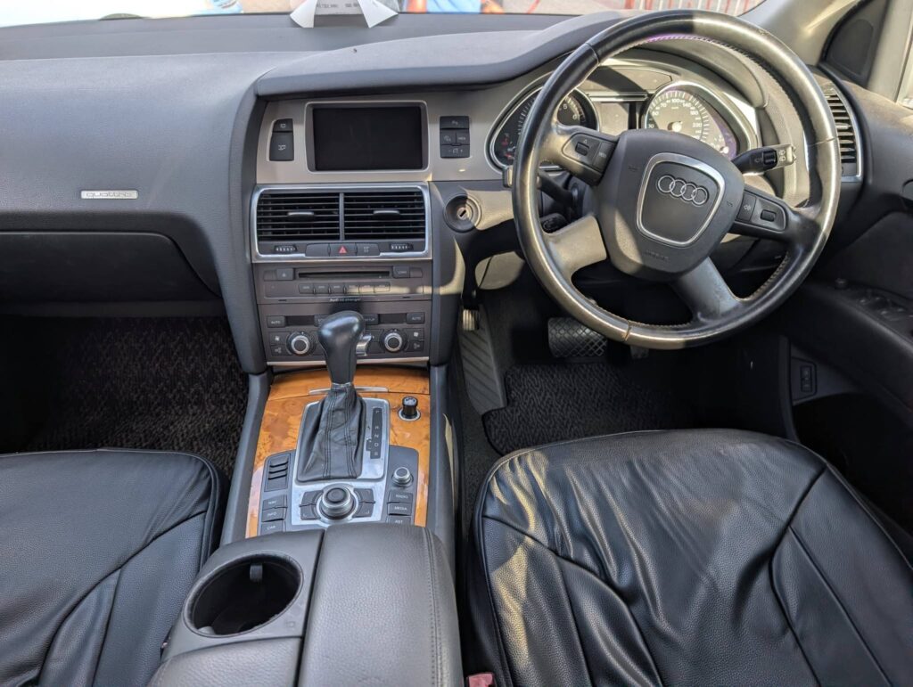 Magari Sokoni Audi Q7 ya Bei Poa 2008