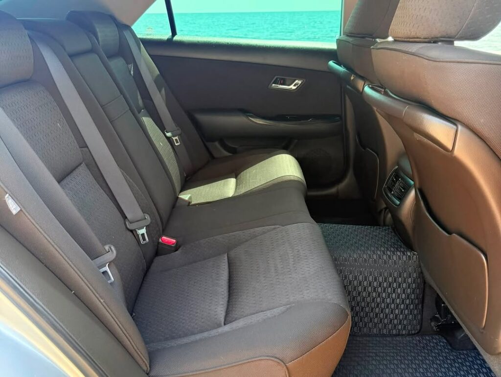 Buy Toyota Crown 2012 for Sale in Mwanza