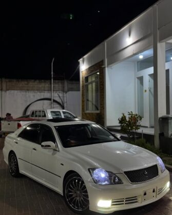 Bei Ya Toyota Crown 2006 Sokoni Dar es Salaam Tanzania