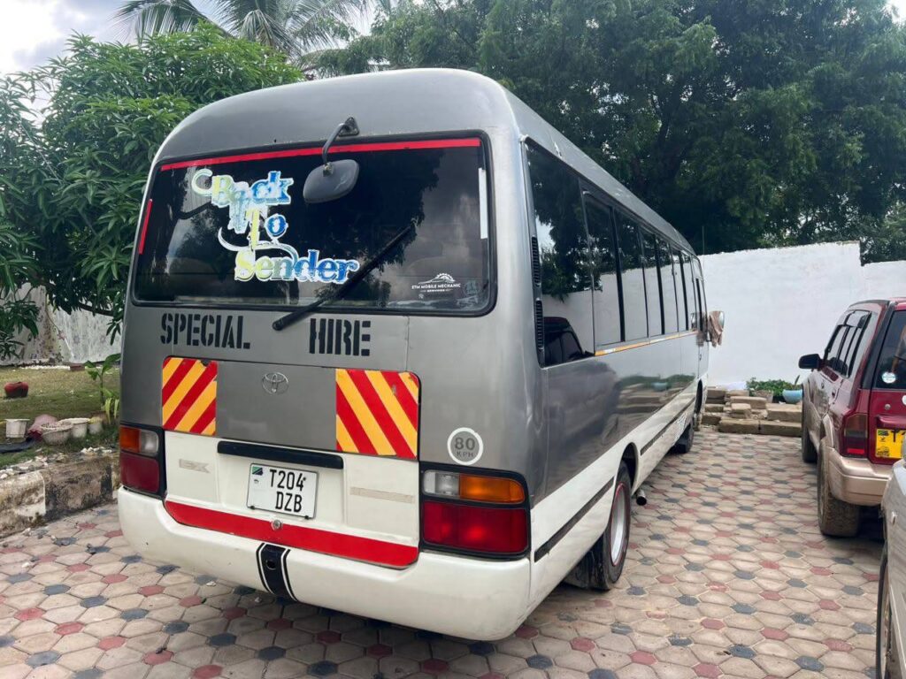 Price Toyota Coaster 2005 for Sale in Dar es Salaam