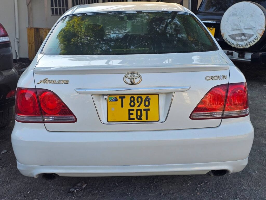 Price Of Toyota Crown 2006 for Sale in Tanzania