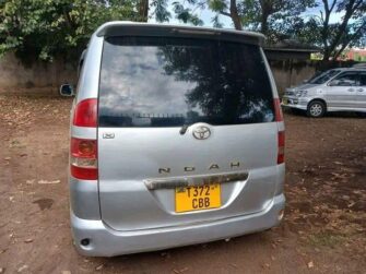 Bei Ya Toyota Noah 2004 Sokoni Arusha Tanzania