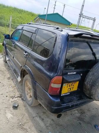 Bei Ya Suzuki Escudo 2002 Sokoni Dar es Salaam Tanzania