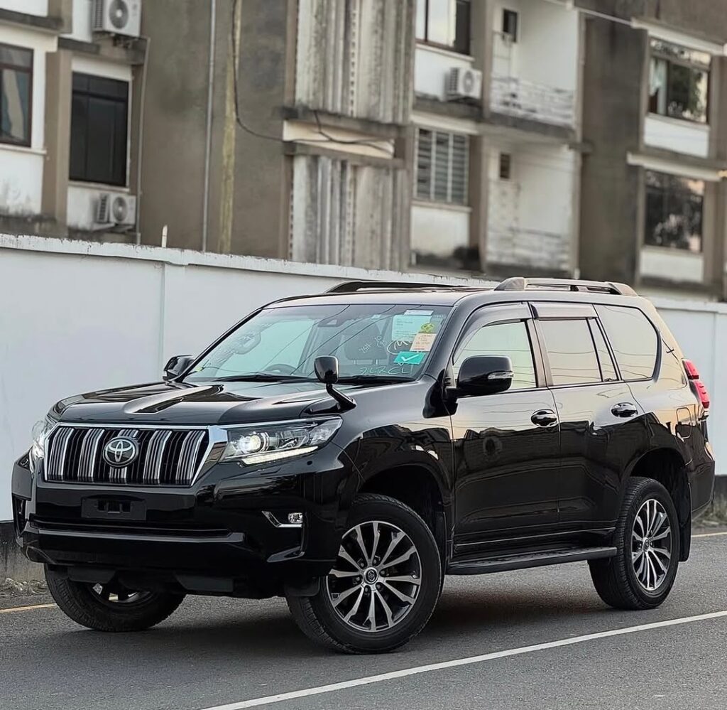 Magari Sokoni Toyota Land Cruiser Prado ya Bei Poa 2021