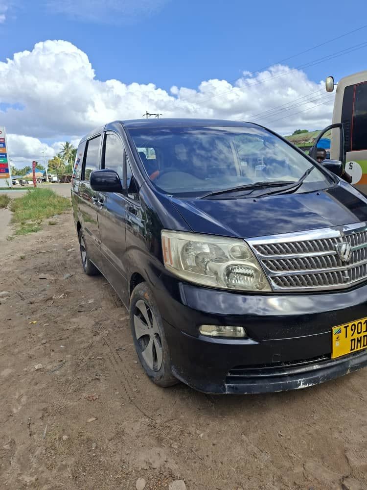 Toyota Alphard 2004 for Sale in Dar es Salaam