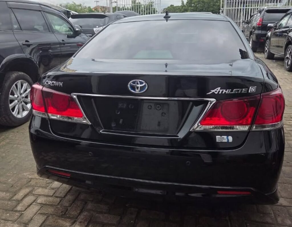 Price Of Toyota Crown 2014 for Sale in Tanzania