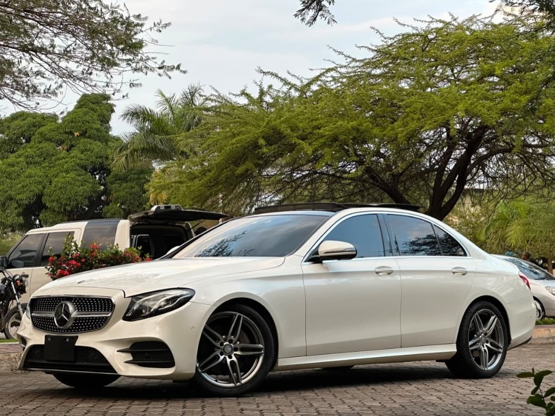 Magari E-Class 2017 lipo Dar es Salaam
