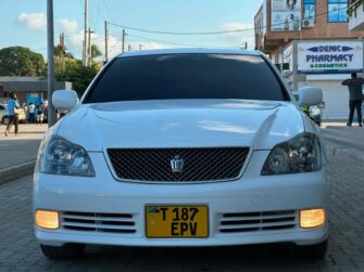 Bei Ya Toyota Crown 2006 Sokoni Dar es Salaam Tanzania