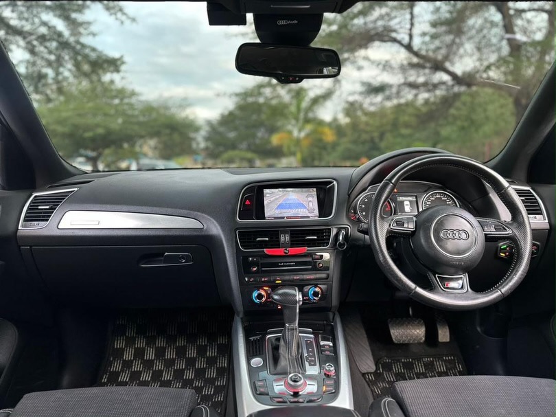 Audi Q5 bei poa sokoni Dar es Salaam Tanzania