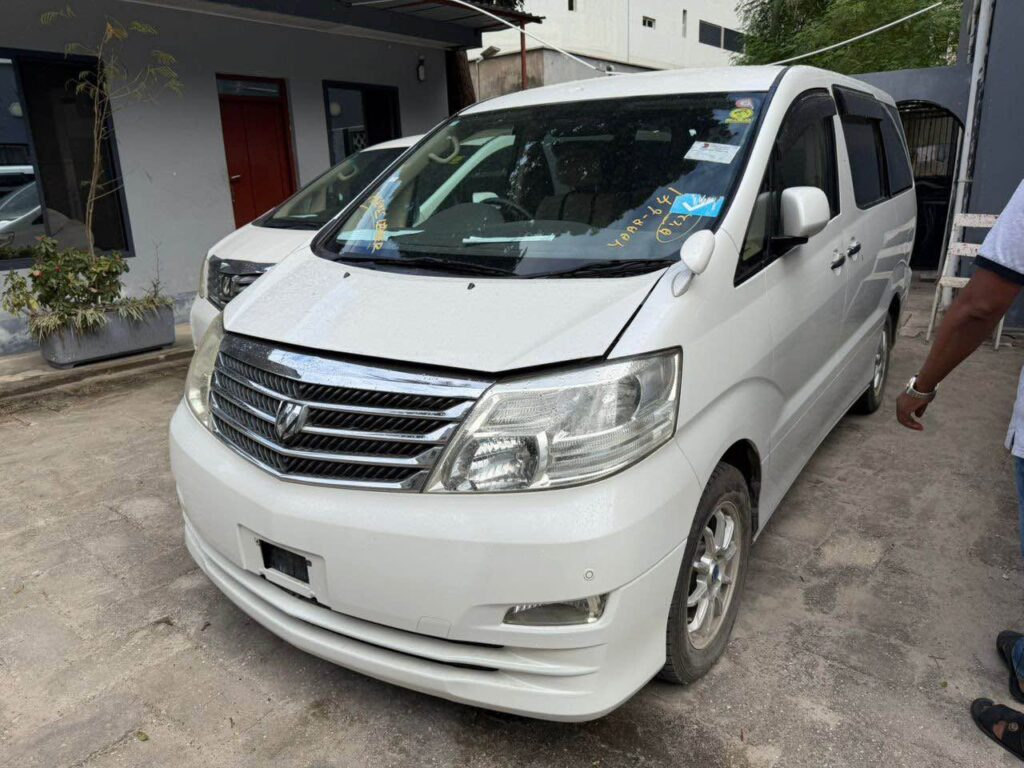 Magari Alphard 2007 lipo Dar es Salaam