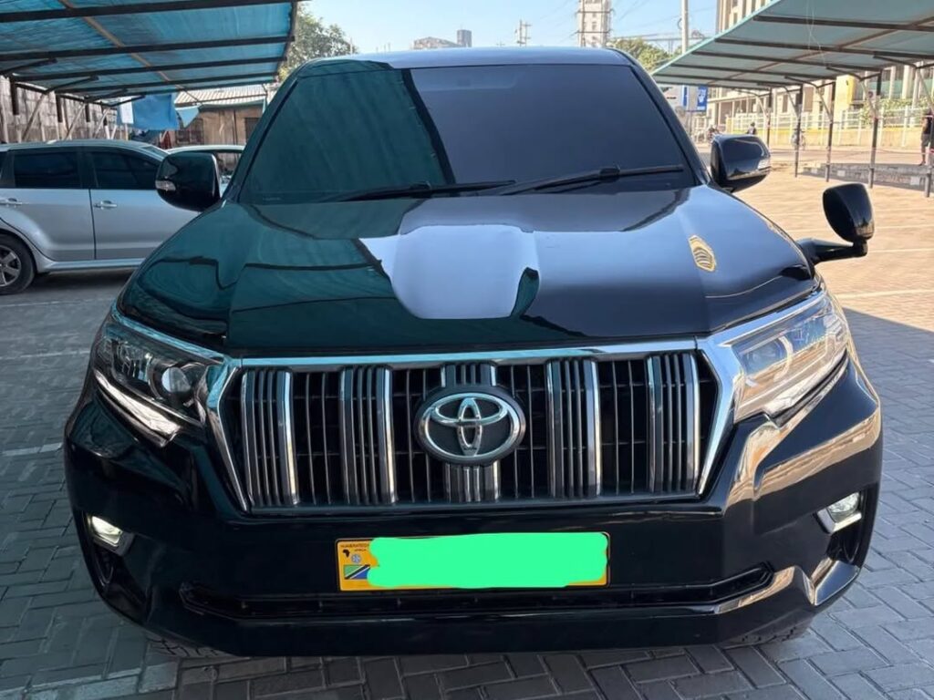 Toyota Land Cruiser Prado 2012 for Sale in Dar es Salaam