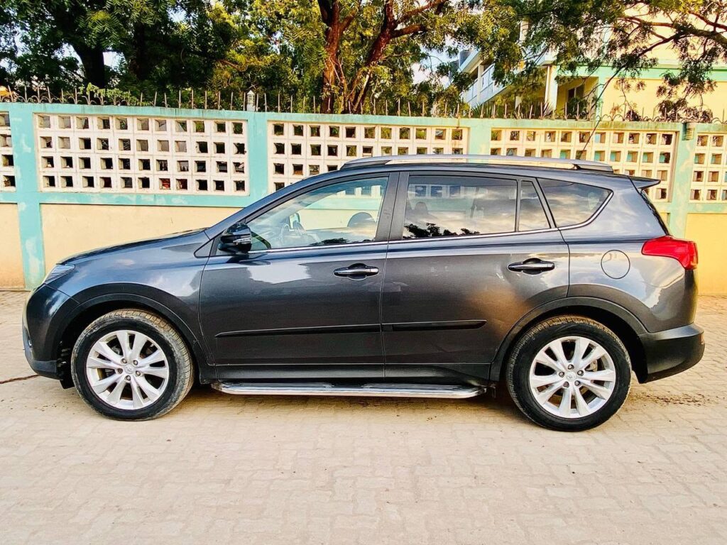 Toyota Rav4 2014 for Sale in Dar es Salaam
