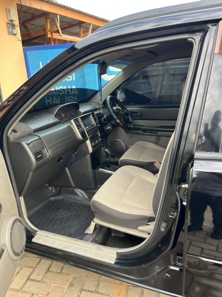 Nissan X-Trail 2006 for Sale in Dar es Salaam
