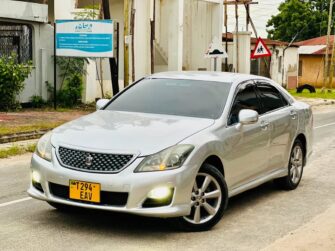Bei Ya Toyota Crown 2009 Sokoni Dar es Salaam Tanzania