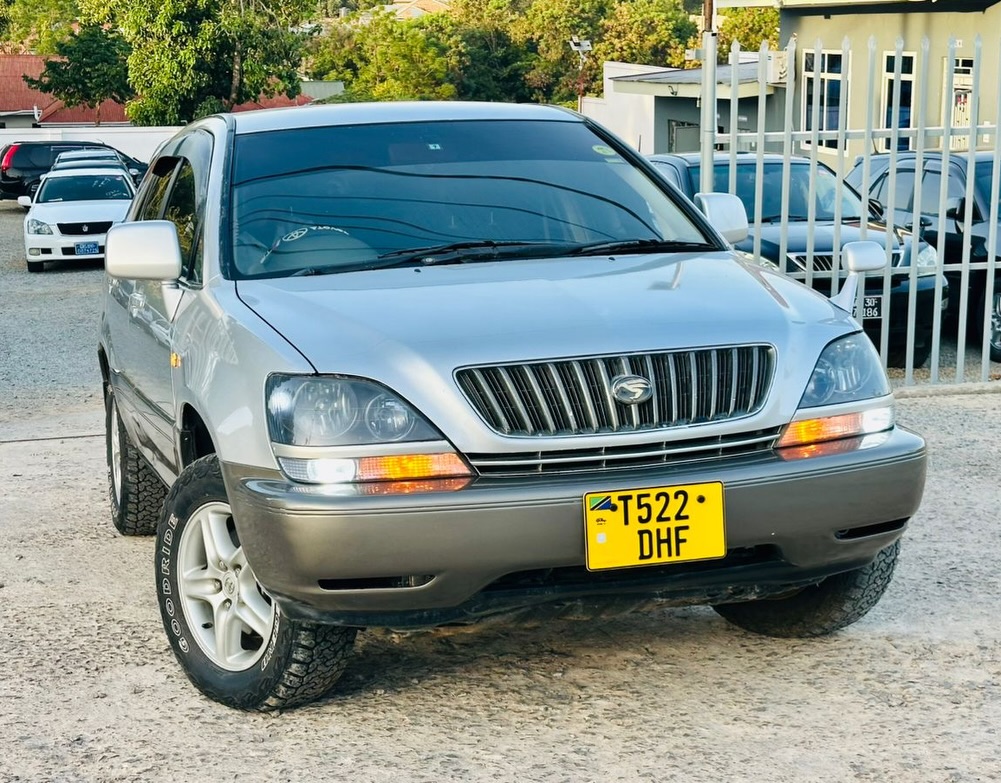 Price Of Toyota Harrier 2000 for Sale in Tanzania
