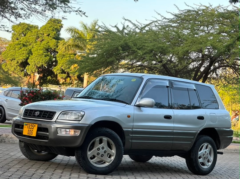 Magari Rav4 1998 lipo Dar es Salaam