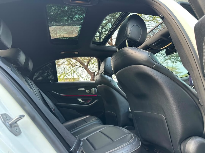 Magari Sokoni Benz E-Class ya Bei Poa 2017