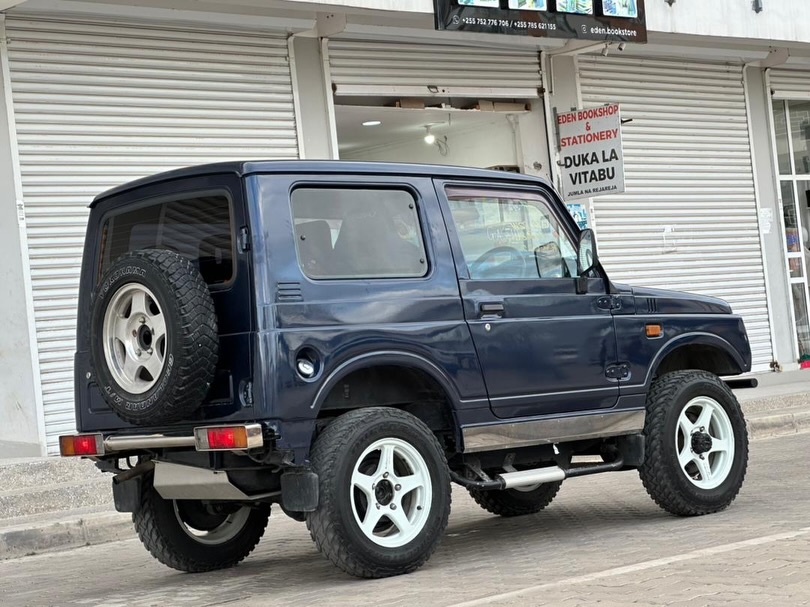 Suzuki Jimny 1995 Inauzwa Dar es Salaam Tanzania