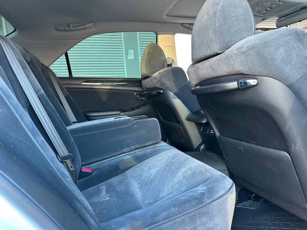 Magari Used Toyota Crown 2006 Dar es Salaam Tanzania