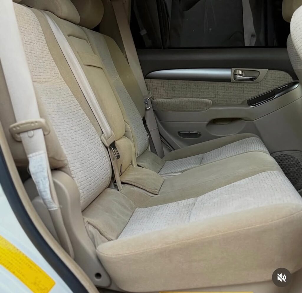 Magari Sokoni Toyota Land Cruiser Prado ya Bei Poa 2006
