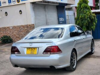 Price of Used Toyota Crown 2005 for Sale in Dar es Salaam Tanzania